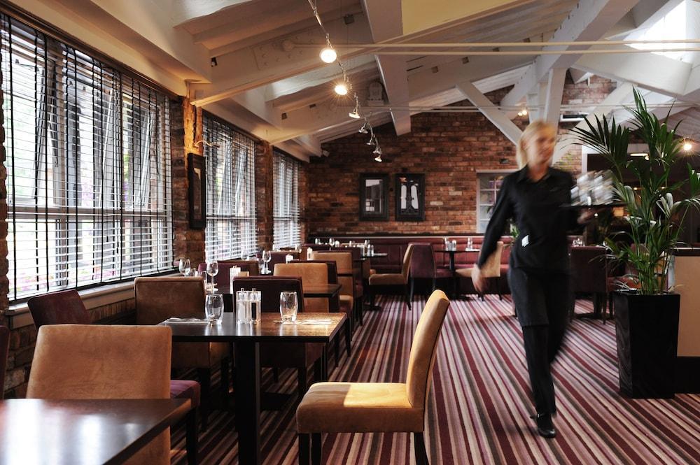 Hotel Village Manchester