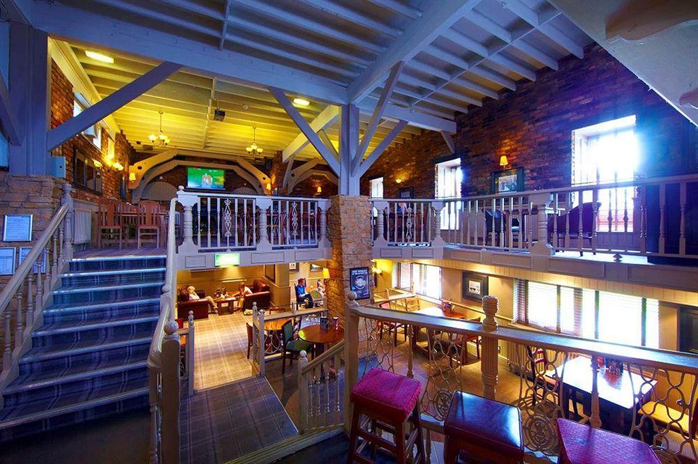 Village Manchester Hotel